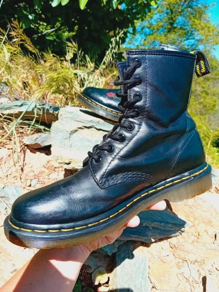 Dr. Martens Vonda roses brodées 🌹 40 - photo numéro 4
