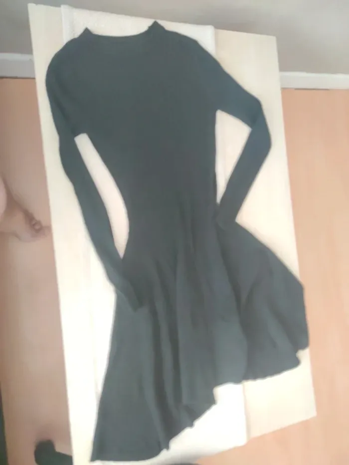 Robe pull moulante 14/16 ans noir côtelé