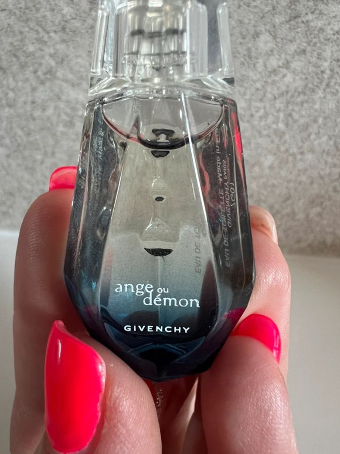Miniature parfum Givenchy Ange ou Démon - photo numéro 5