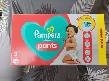 Pampers  baby-dry   pants  neuf   avec étiquette