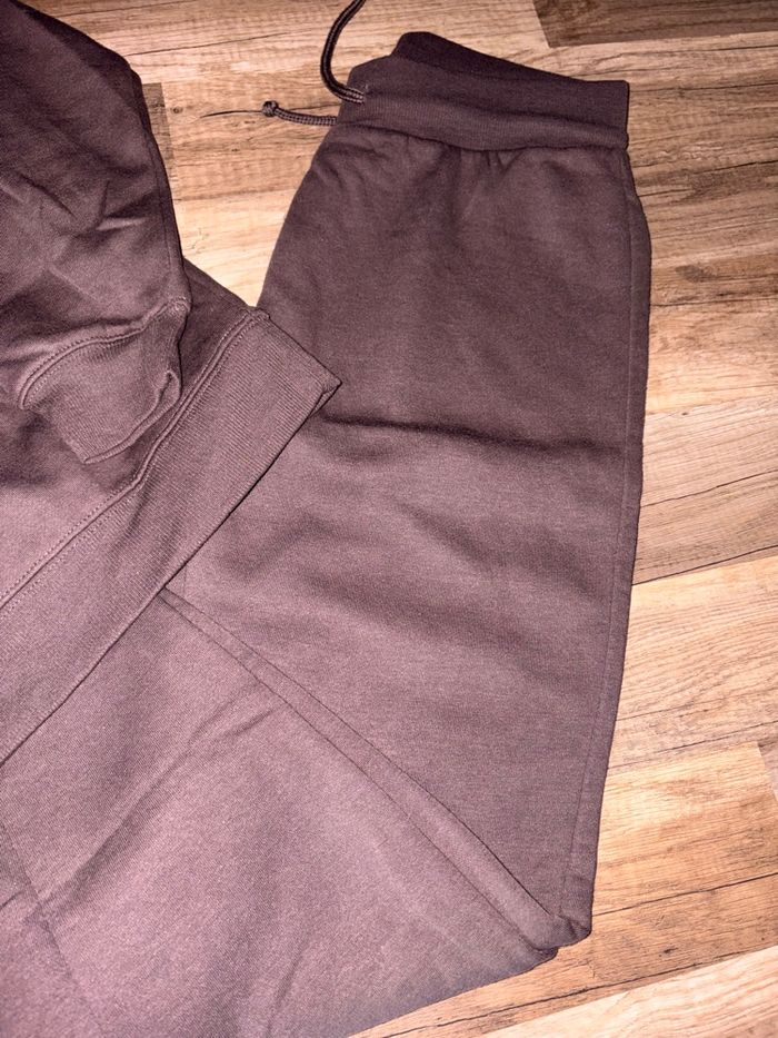 Ensemble jogging - photo numéro 3