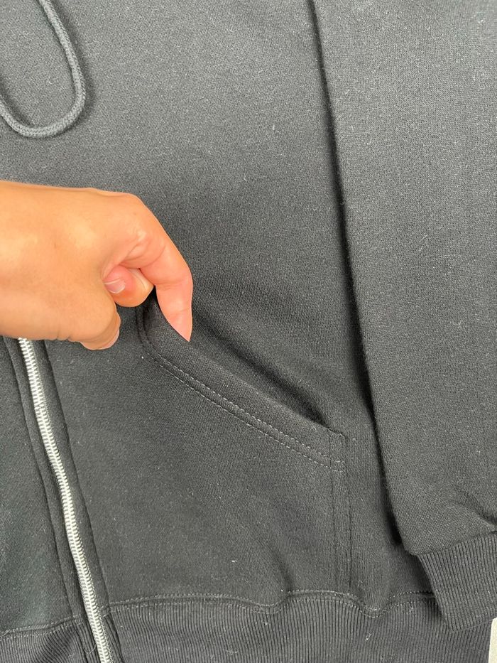 Pull à Capuche à Zip - Stussy - Noir et Blanc - Taille M - photo numéro 5