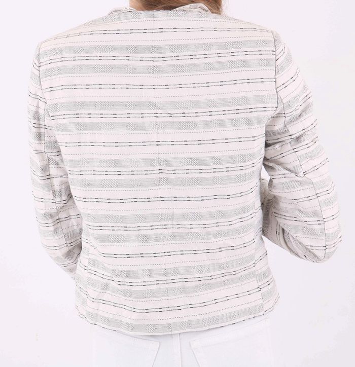 Veste blanche à rayures noires - photo numéro 2