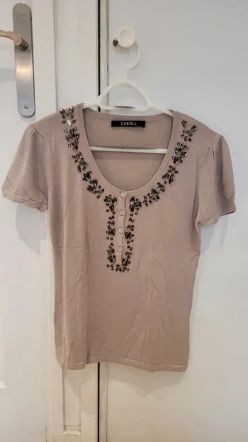 T-shirt manches courtes col rond perles et boutons