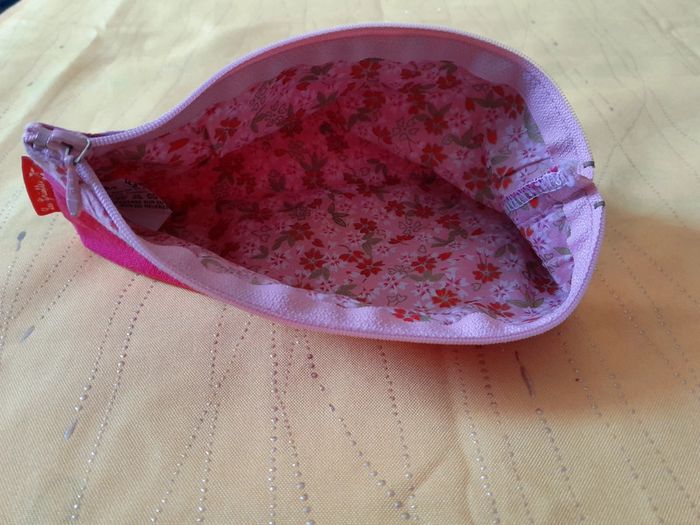 Jolie Trousse idéale pour une Super Nounou ! - photo numéro 9