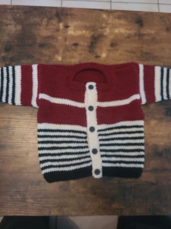 👶gilet fait main 3 mois👶