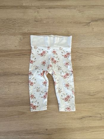 Pantalon Legging fleuri bébé fille Disney baby C&A taille 6-9 mois