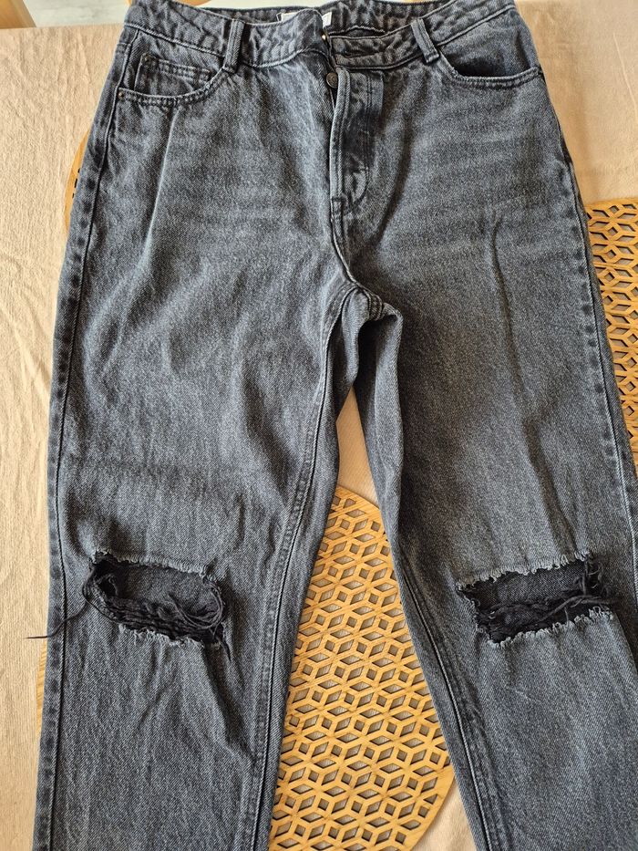 Jeans à trou