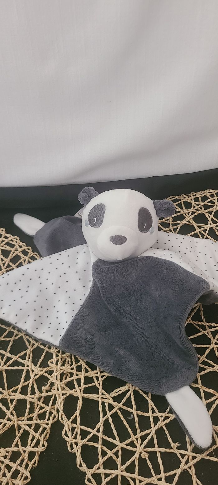 Doudou Plat/Mouchoir Carré Tête De Panda Blanc Gris Foncé Pois - Gémo - photo numéro 5