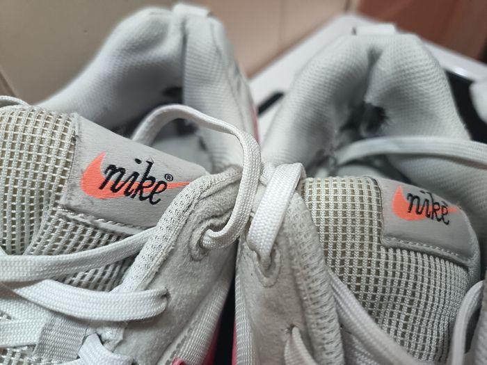 Baskets Air Max Dawn GS  Taille 41 - photo numéro 5