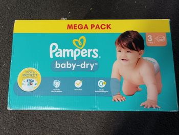 Carton couches Pampers Taille 3