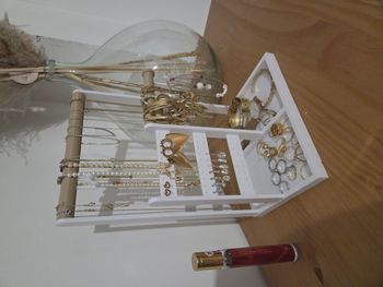 Présentoir à bijoux 3-en-1 | Porte-colliers & bracelets + support boucles d’oreilles + vide-poche ba