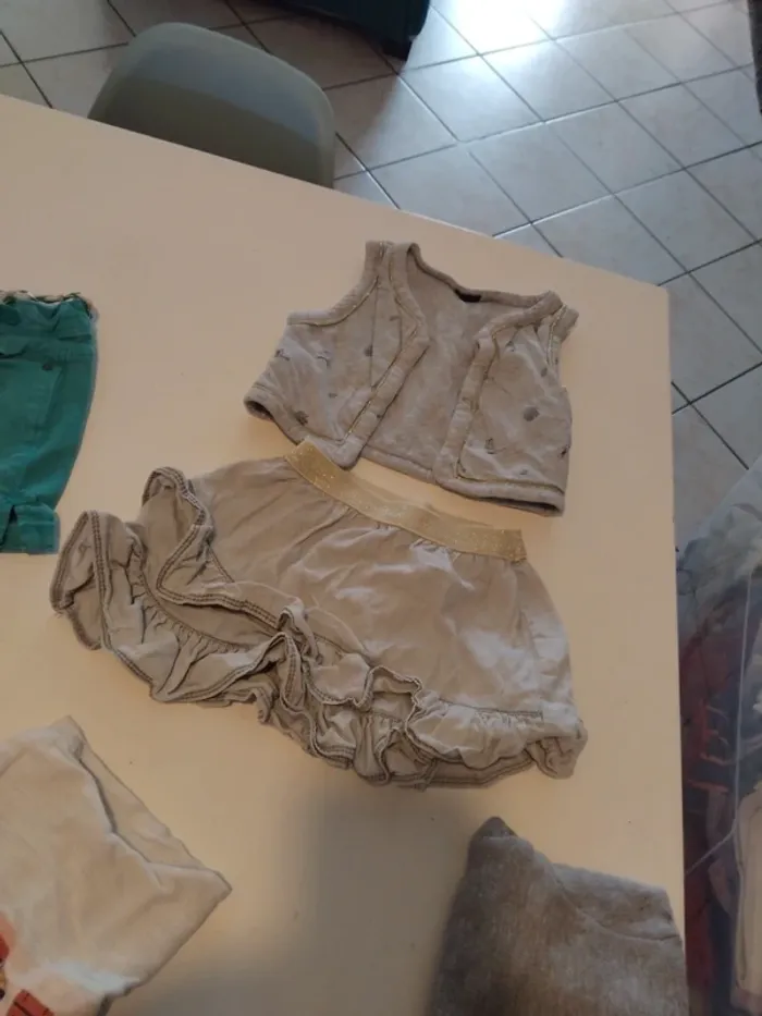 Jupe et gilet - photo numéro 2