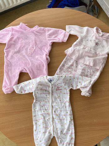 Lot de pyjamas naissance