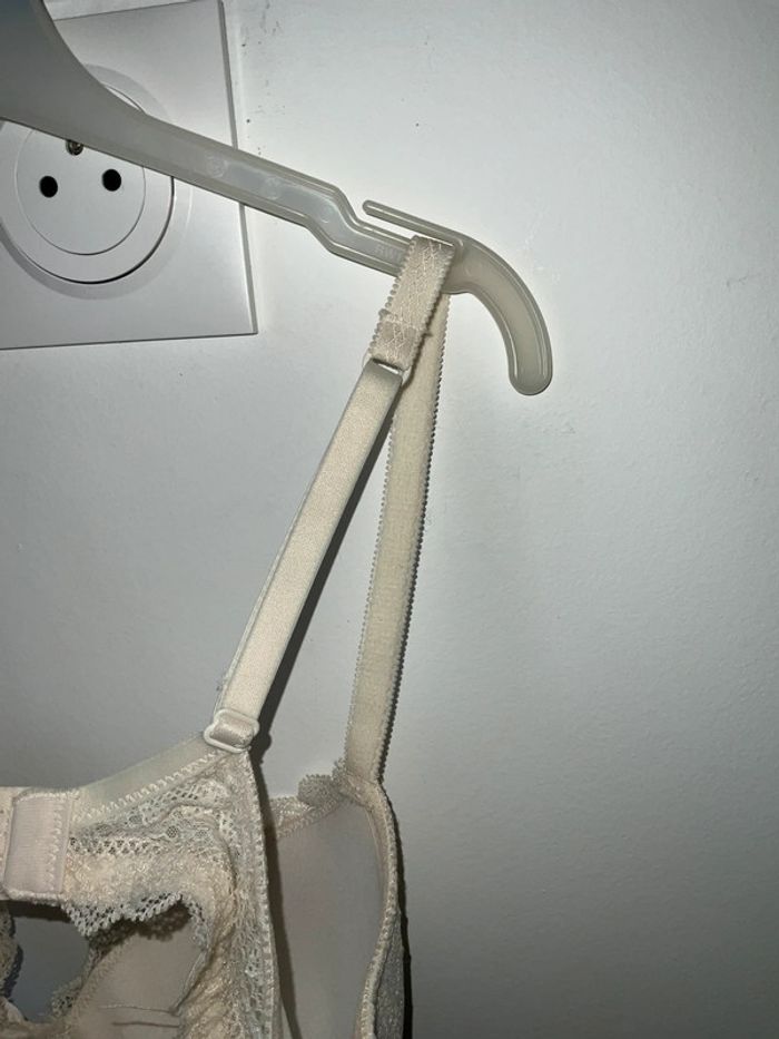Soutien-gorge - photo numéro 6