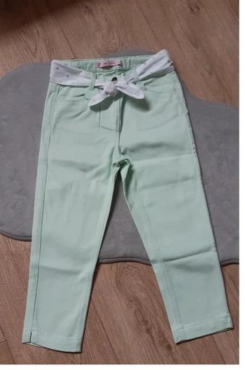 Pantacourt gémo avec ceinture en tissu menthe 8 ans neuf jamais porté