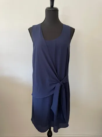 Robe sans manches marque IKKS taille 36