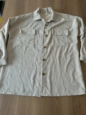 Veste velour beige à boutons