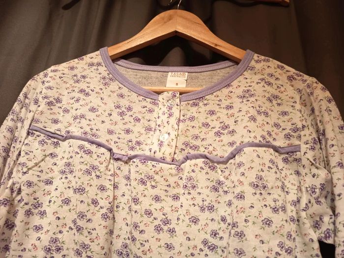Chemise de nuit coton . Marque voir étiquette. Manches longues. - photo numéro 2