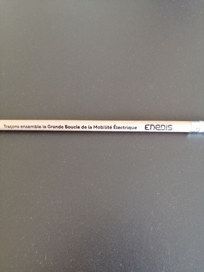 Crayon collector publicitaire Enedis neuf