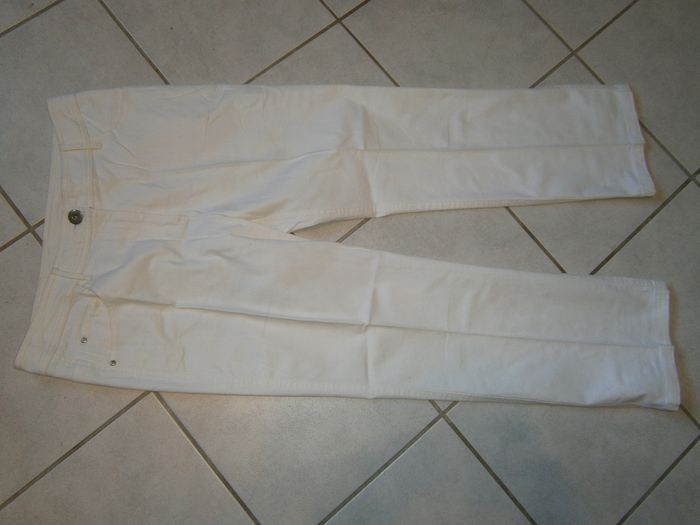 Jeans blanc cassé J. RIU Taille 42 - photo numéro 2