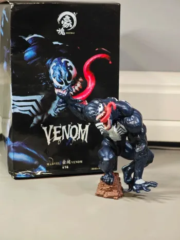 Figurine Venom 14cm neuve avec boîte
