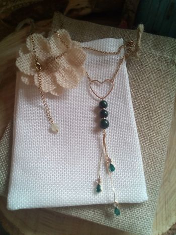 Collier pierre de malachite et zircons verts