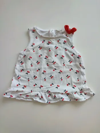 Petit haut sans manches 12 mois