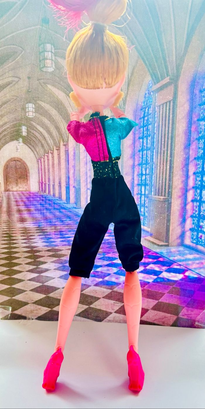 Poupée Monster High Gigi Grant - photo numéro 5