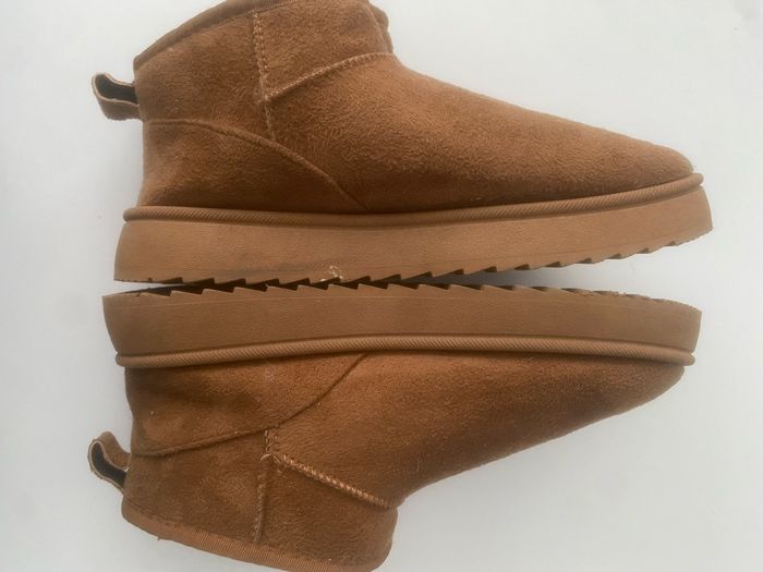 Bottes fourrées ( bien lire l’annonce ) - photo numéro 8