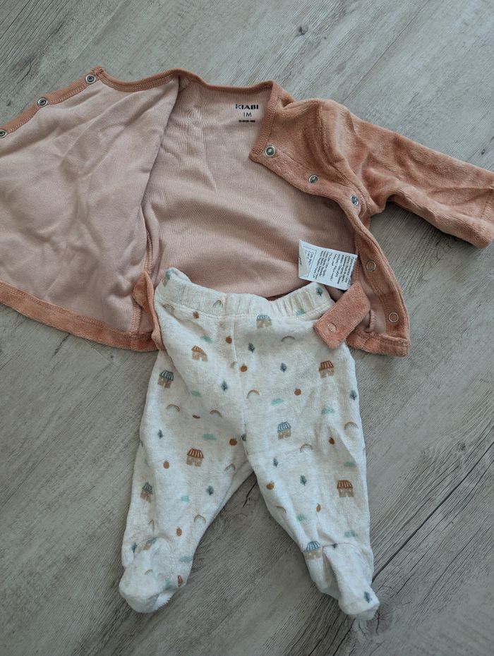 Pyjama velours 1 mois - photo numéro 4