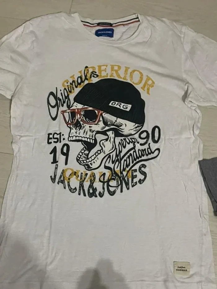 Trois tee-shirts Jack & Jones - photo numéro 4