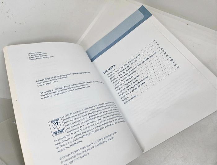 "Le potager bio".
216 pages.
Eyrolles.
ISBN : 978.2.212.54602.6 - photo numéro 3