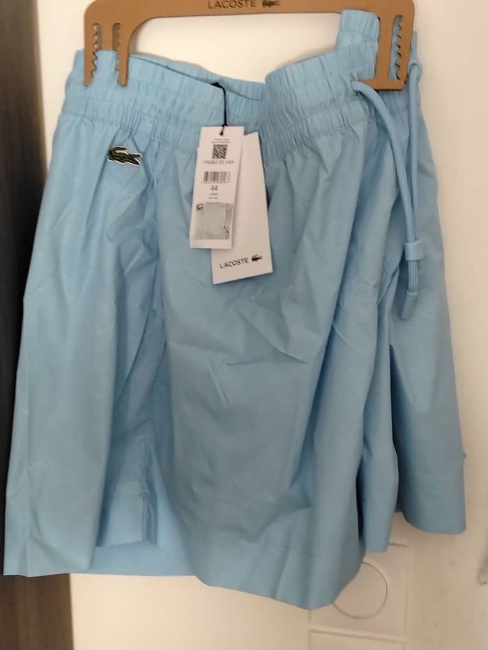 Short bleu ciel neuf - photo numéro 2