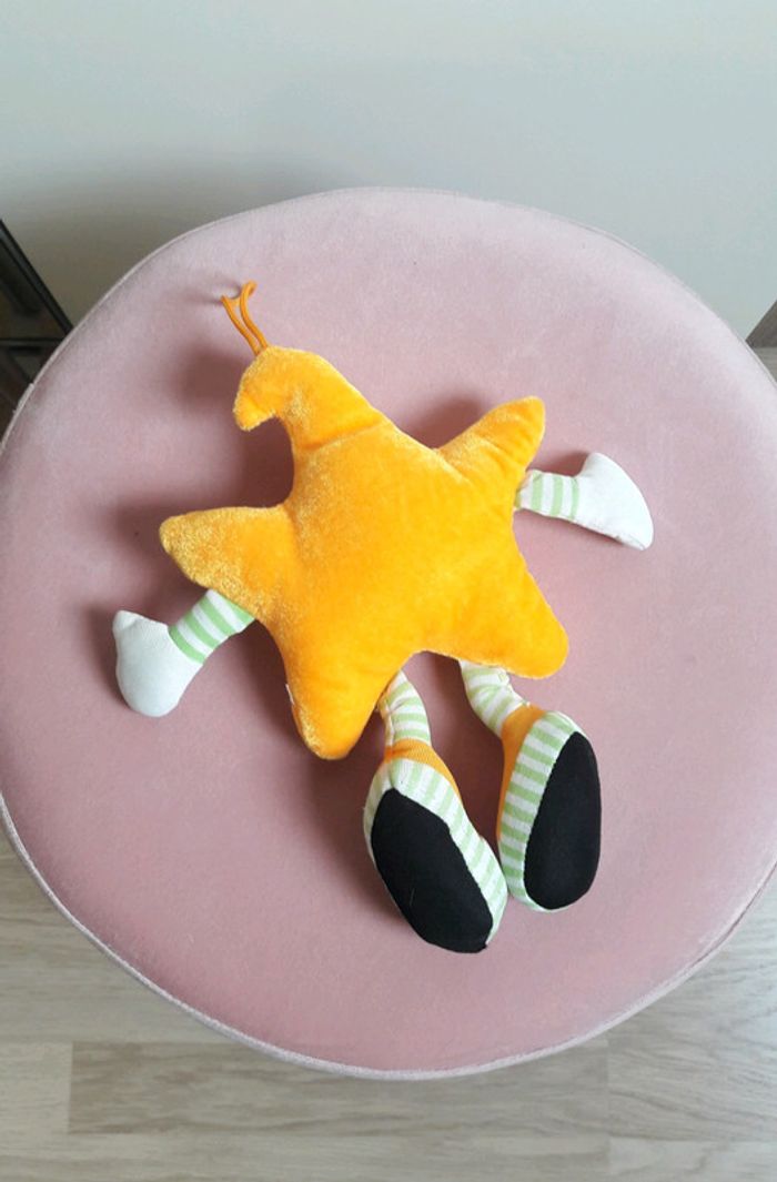 🎠 Peluche etoile jaune - photo numéro 2