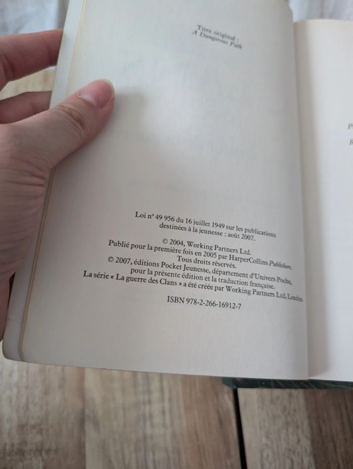 Lot livres La guerre des Clans - photo numéro 10