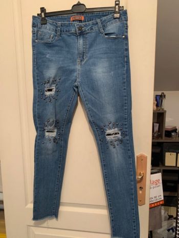 Jeans à trou