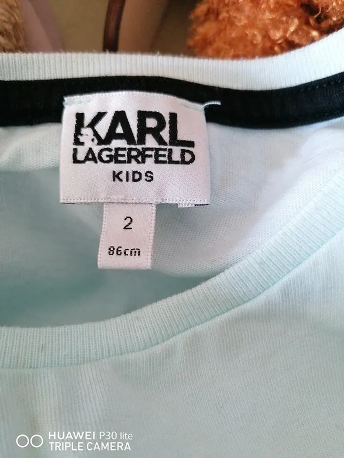 T-shirt Karl Lagerfeld – 18-24 mois/86 cm – Bleu clair – État : comme neuf - photo numéro 3