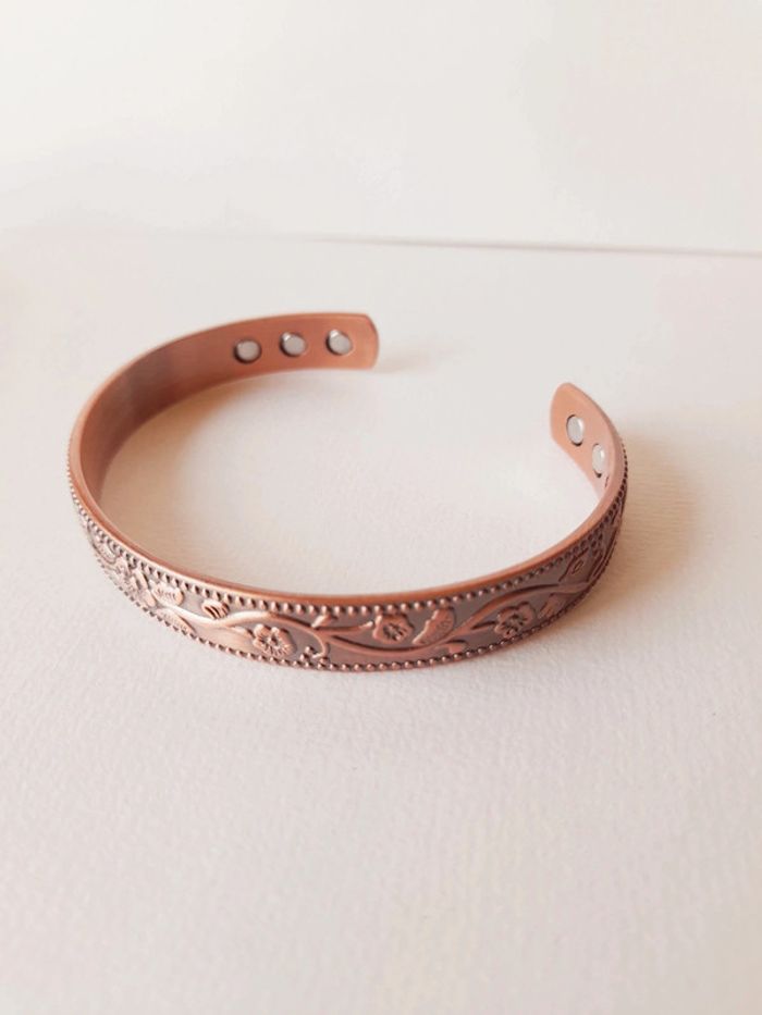 Bracelet bronze fleuri - photo numéro 2