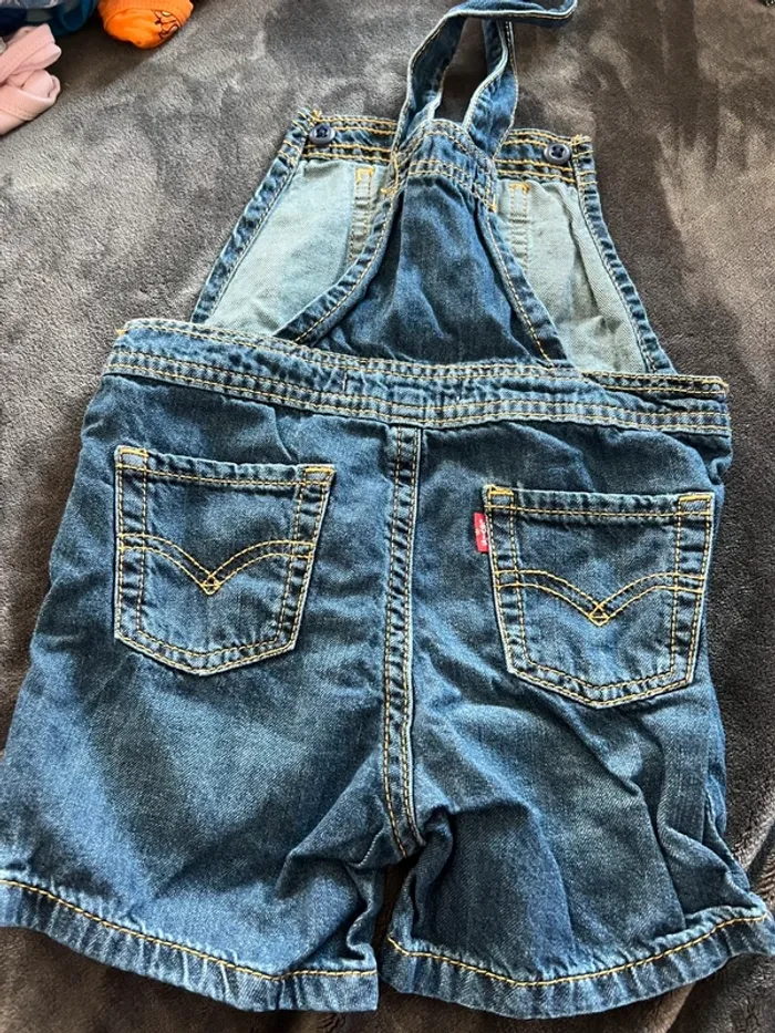Salopette short levi’s 24 mois - photo numéro 4