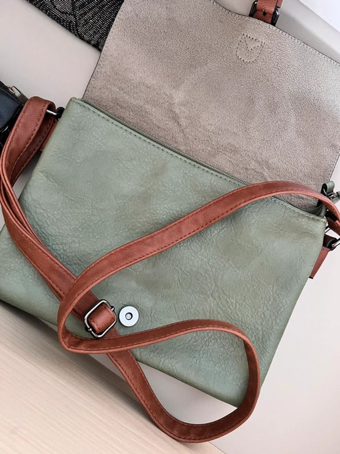 Sac à mains pochette vert neuf jamais utilisé - photo numéro 5