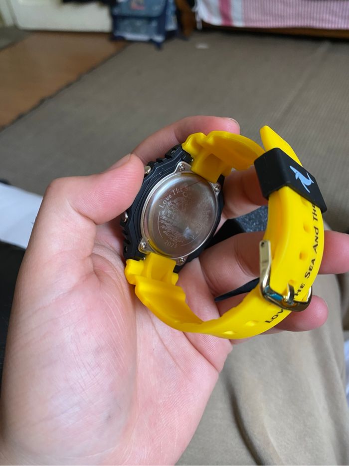 Montre G Shock jaune noire - photo numéro 4