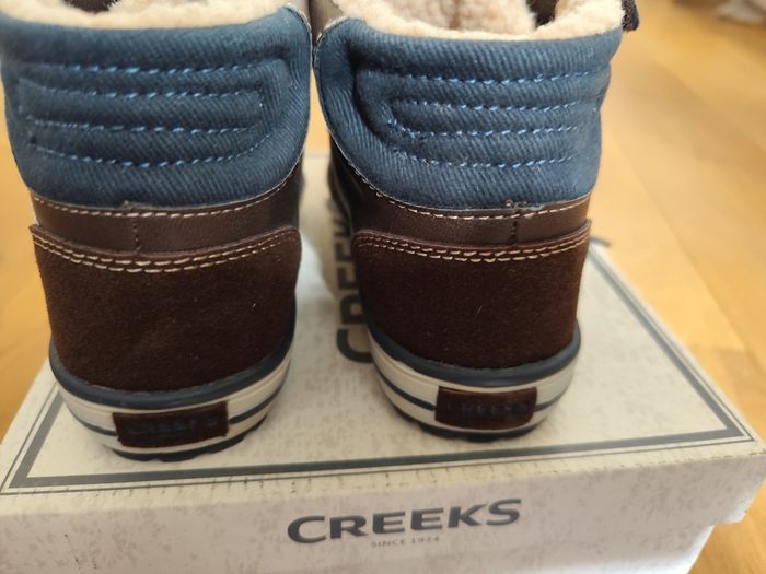 Chaussures creeks chaudes neuves pointure 30 - photo numéro 4