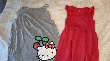 Lot de 2 robes 10 ans