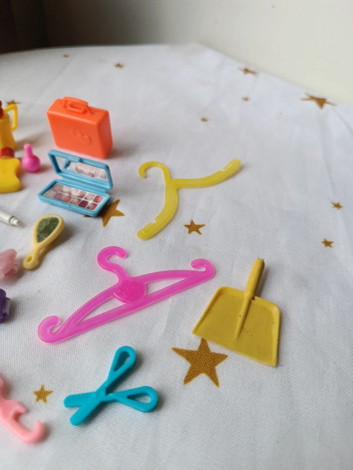 Accessoires accessories coiffeuse coiffeur make-up maquillage barbie mannequin palette vernis beauté - photo numéro 5