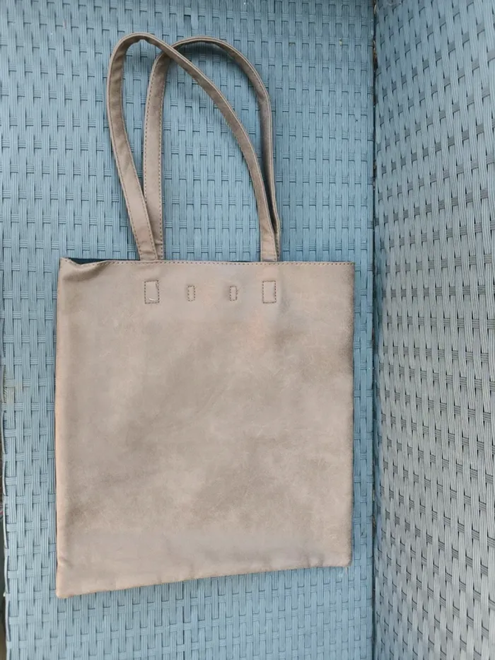 Sac cabas cuir rose brodée Herlaine Paris - photo numéro 3