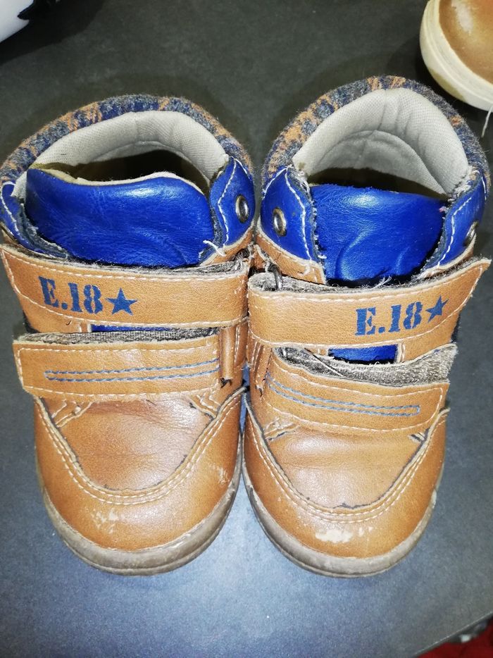 Baskets taille 20