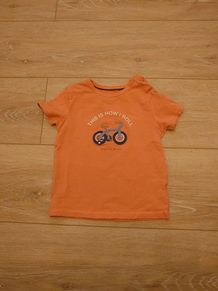 Lot 2 t shirt - photo numéro 2