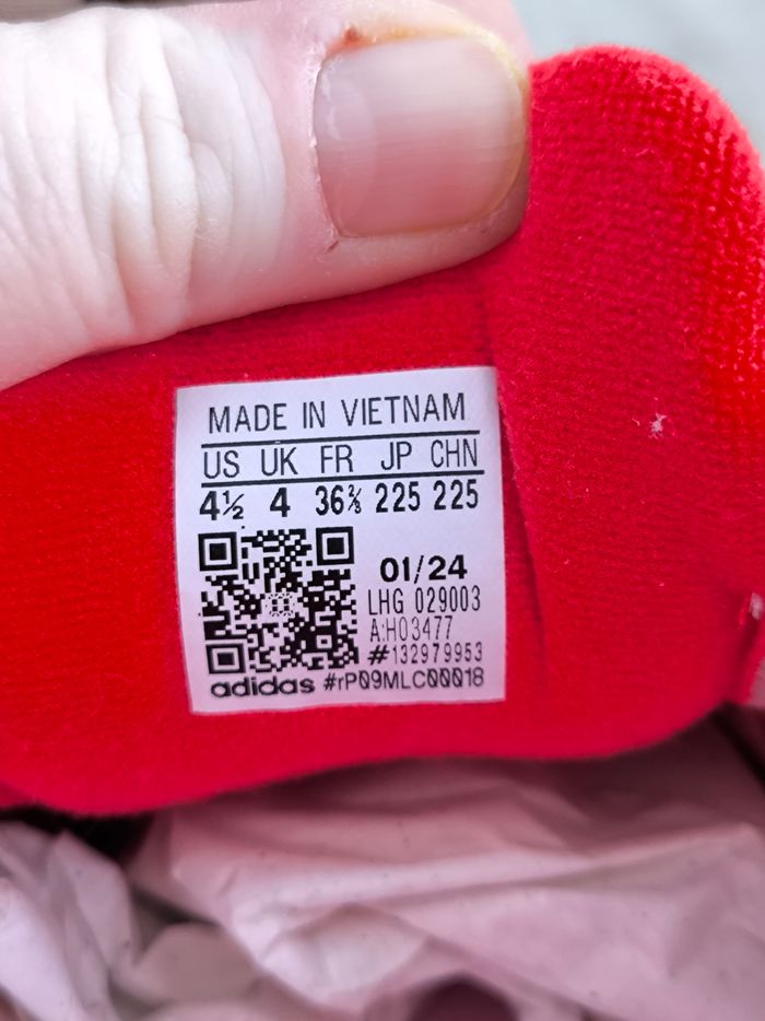 Adidas Campus Valentine's day / 36.5 - photo numéro 5