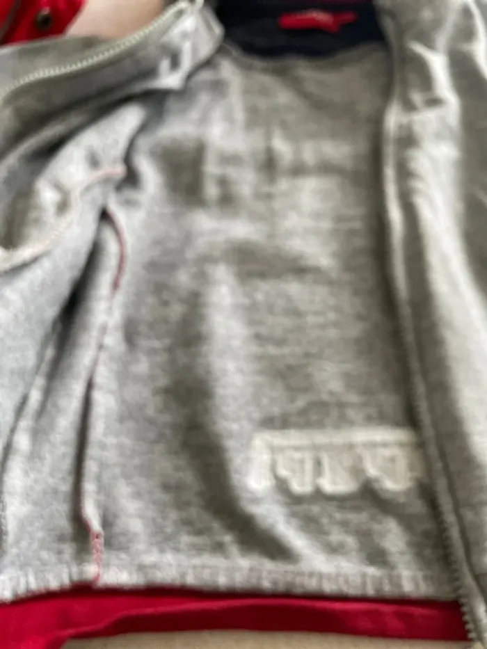 Veste de Ferrari, quatre ans - photo numéro 7